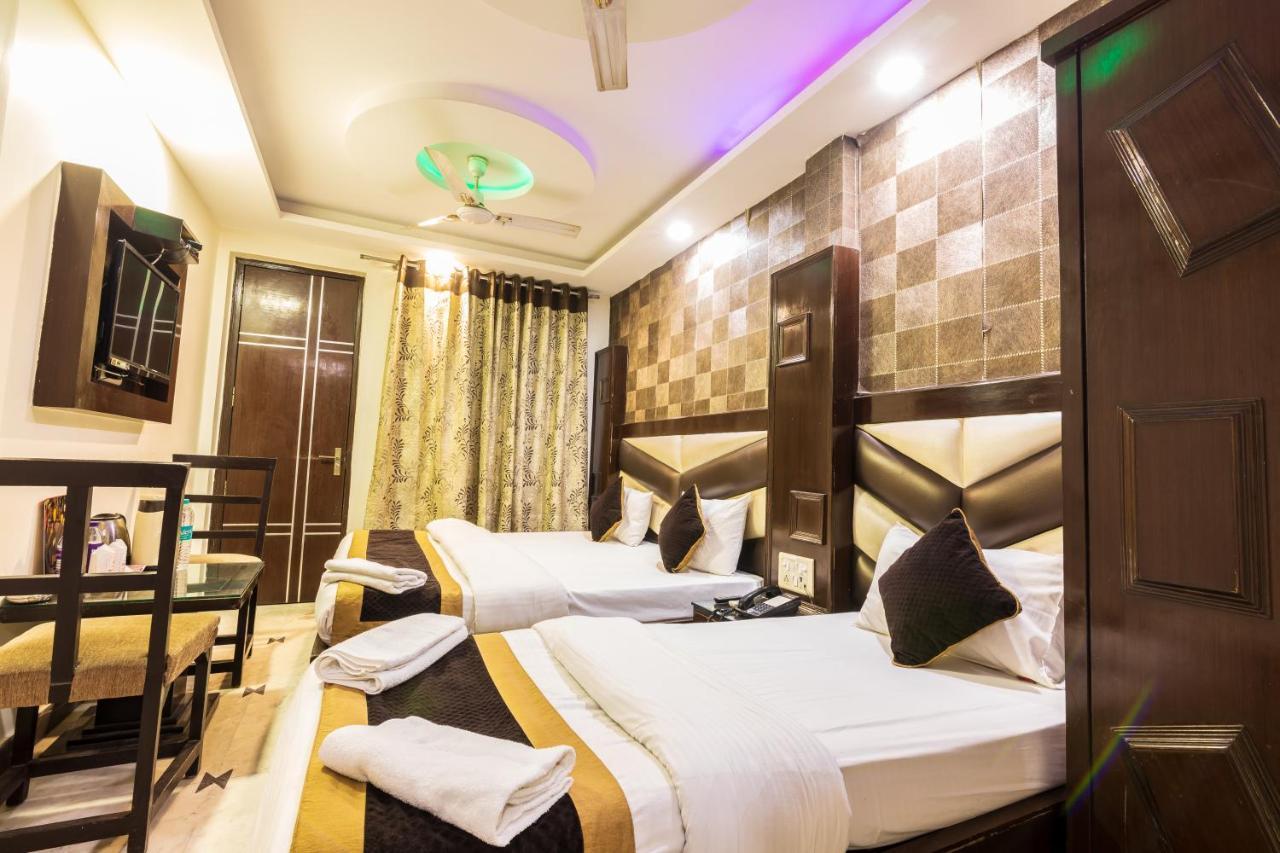 Hotel Grand Shyam- In Front Of New Delhi Railway Station-Couple Friendly Exterior photo