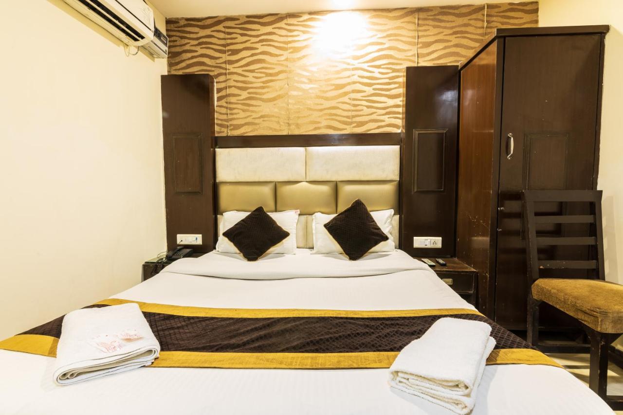 Hotel Grand Shyam- In Front Of New Delhi Railway Station-Couple Friendly Exterior photo