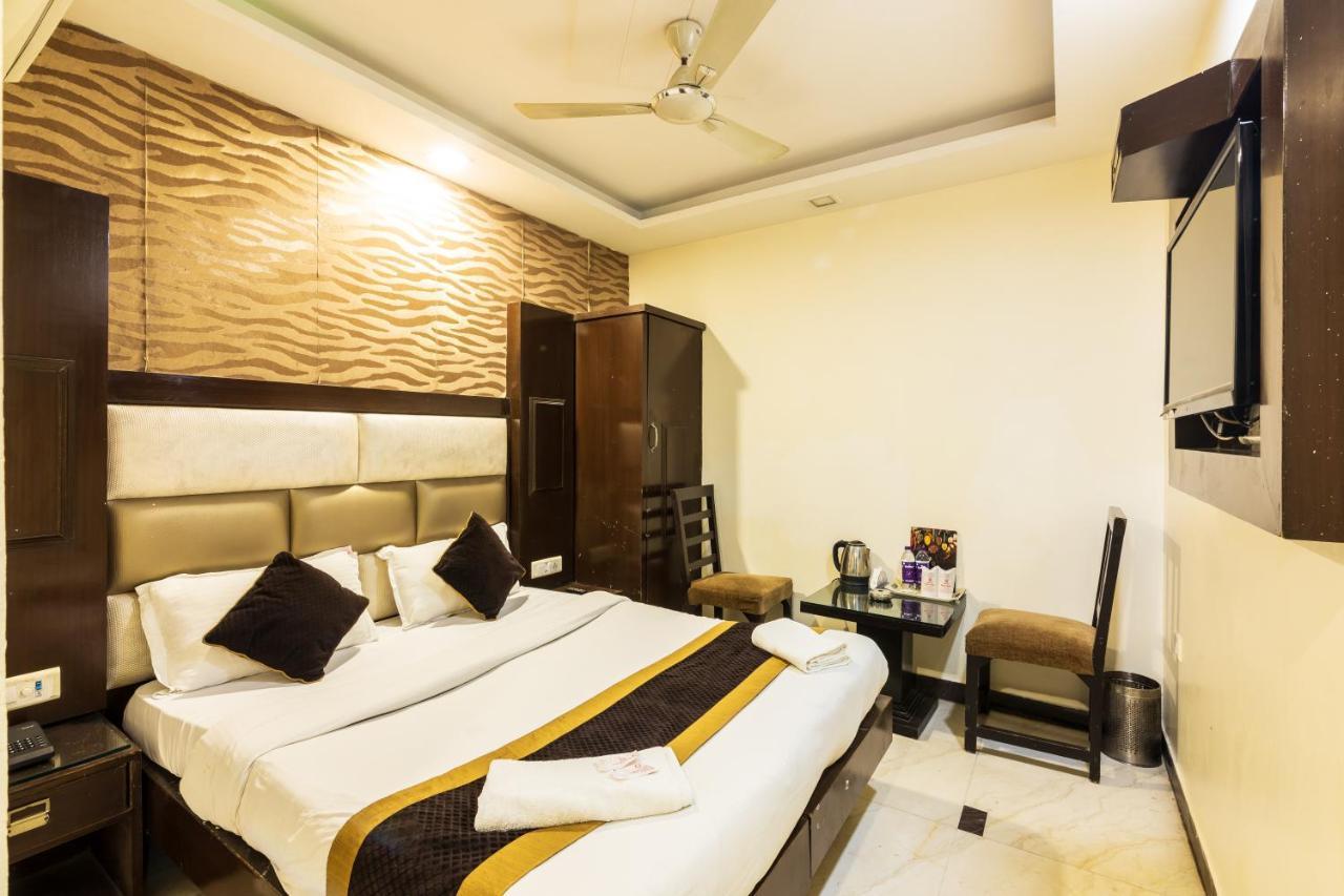 Hotel Grand Shyam- In Front Of New Delhi Railway Station-Couple Friendly Exterior photo